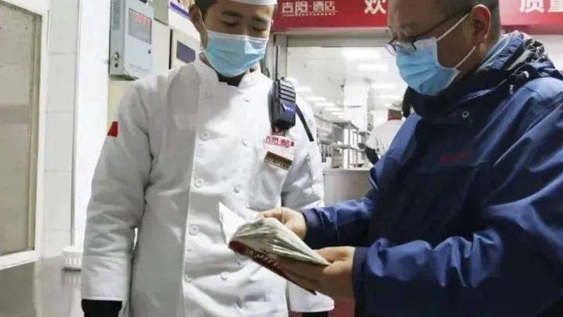 关注指标：从资质、产品、服务三方面入手